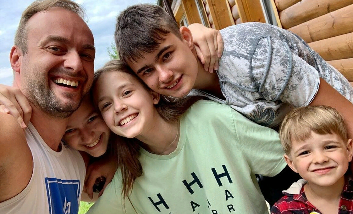 23 года назад у Максима Щеголева родился "особенный" сын. Как сейчас выглядит сын актера и какие у него таланты
