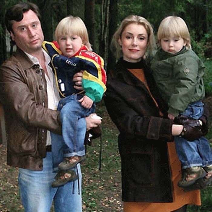 20 лет назад у Марии Шукшиной родились близнецы Фома и Фока. Как они сейчас выглядят