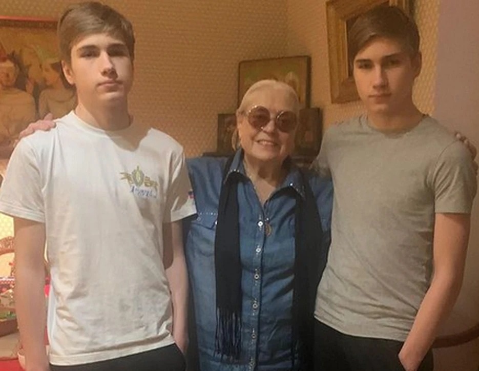 20 лет назад у Марии Шукшиной родились близнецы Фома и Фока. Как они сейчас выглядят