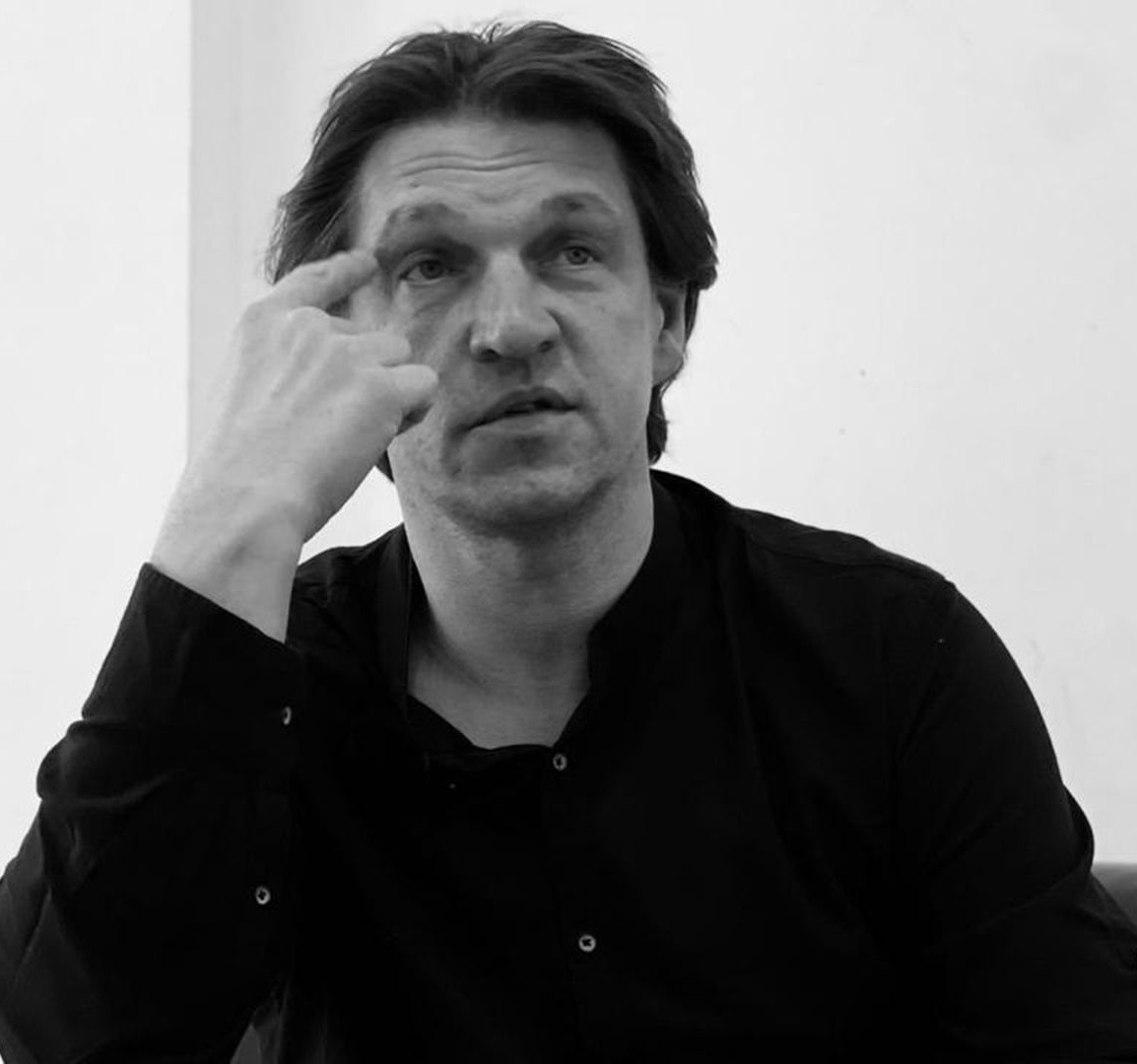 Зависимость, тяжелая болезнь, два развода и дочка от Пеговой. Куда пропал актер Дмитрий Орлов