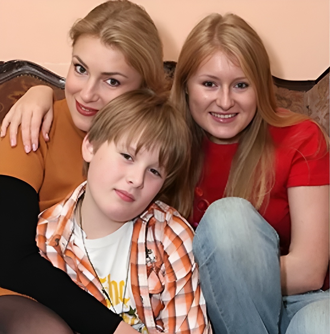 20 лет назад у Марии Шукшиной родились близнецы Фома и Фока. Как они сейчас выглядят