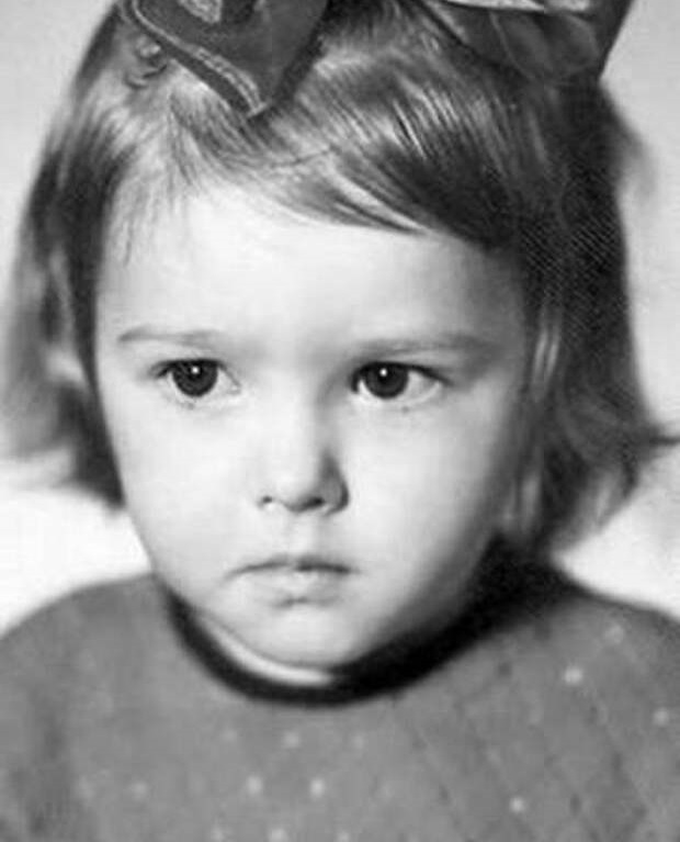 Похоронила единственного сына и стала затворницей. Куда пропала актриса 90-х Ольга Понизова