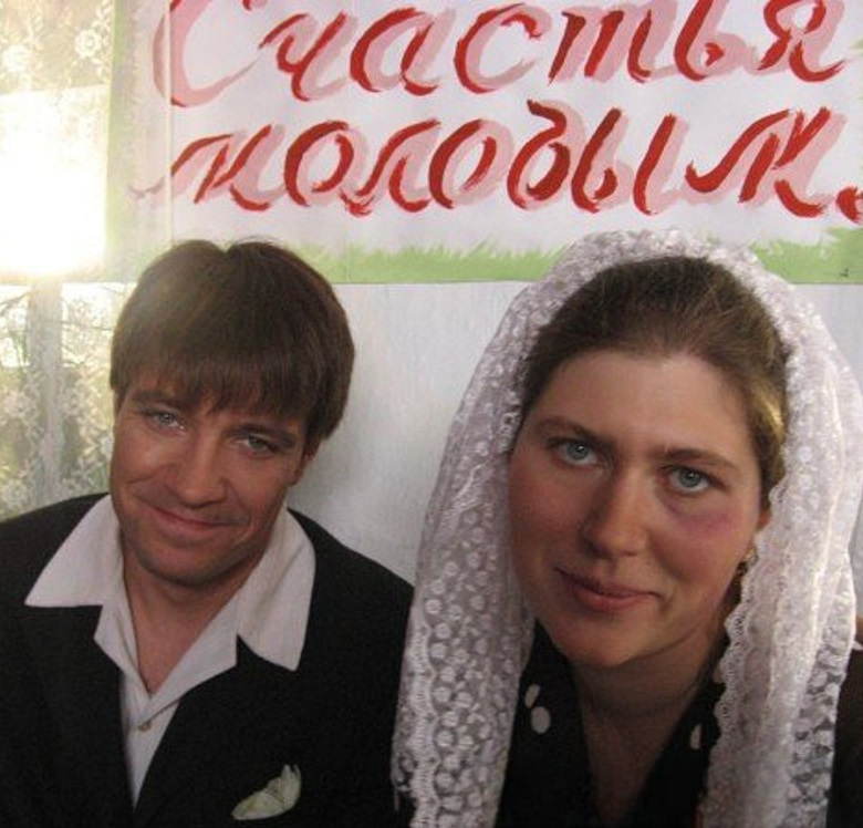 Трагическая потеря отца, 30 лет с верной женой и уже взрослая дочь. Как выглядит семья Кирилла Гребенщикова