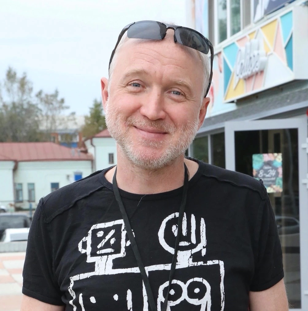 Отбил девушку криминального у авторитета и женился на ней через 20 лет. Олега Алмазов и любовь всей его жизни