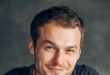 Потерял квартиру после развода, сделал ДНК-тест сыну, взял фамилию второй жены: Как живёт Михаил Гаврилов-Третьяков