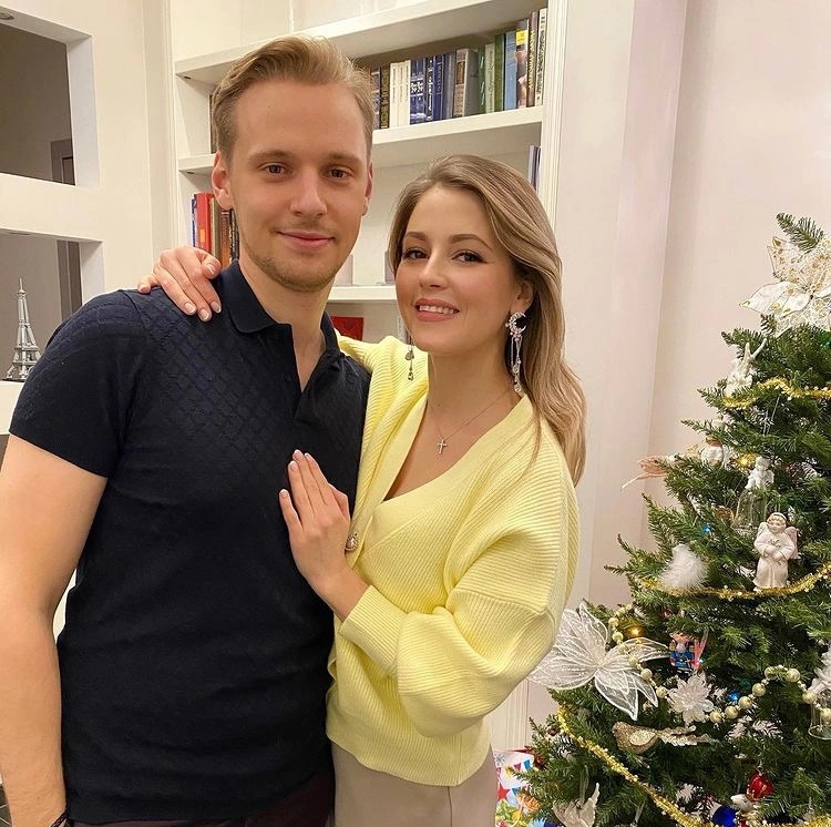 Стала мамой второй раз и показала, как вырос старший сын. Почему Анна Михайловская скрывает отца ребенка