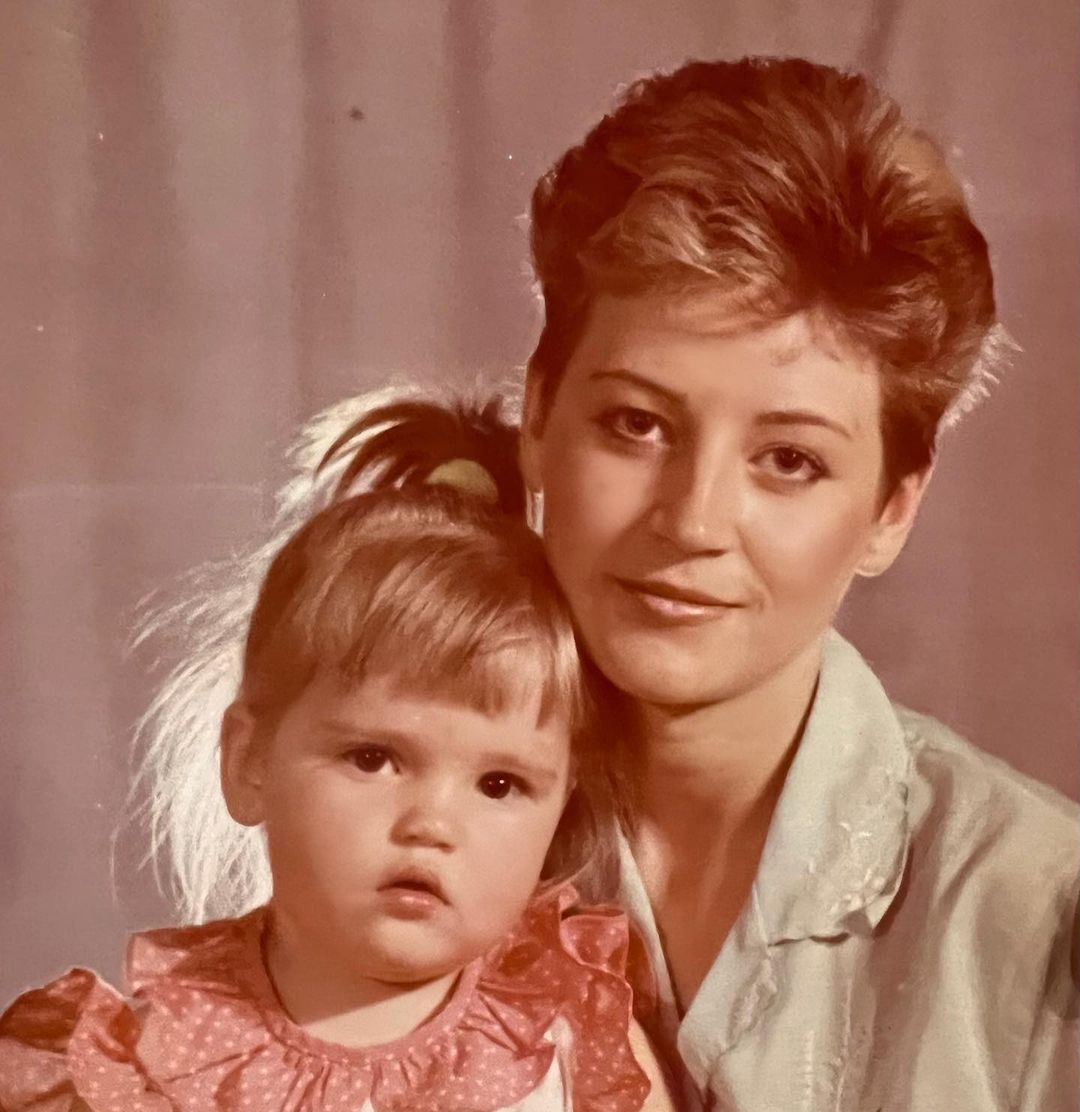 Стала мамой второй раз и показала, как вырос старший сын. Почему Анна Михайловская скрывает отца ребенка