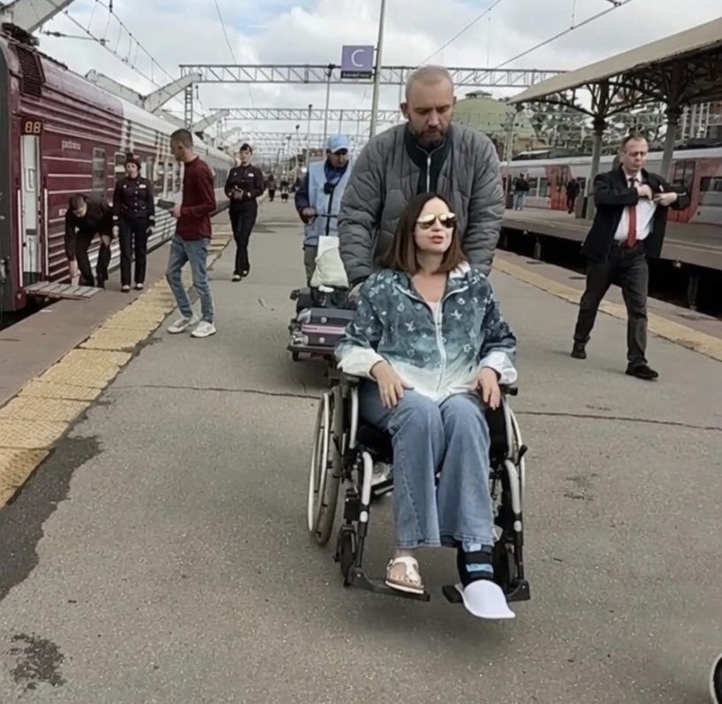 Могла стать моделью во Франции, но оказалась в инвалидном кресле. Что стало с Ириной Безруковой и кто ее новый мужчина?
