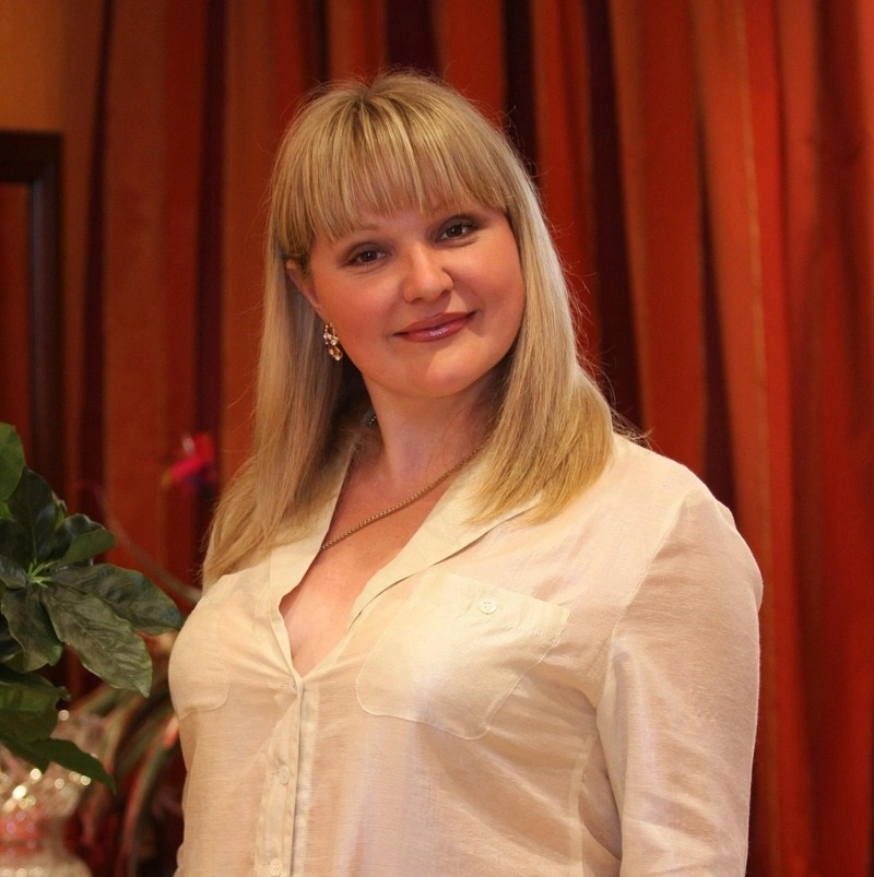 Прошло 13 лет, как Маргарита Суханкина усыновила двоих детей. Какими выросли сын и дочь певицы
