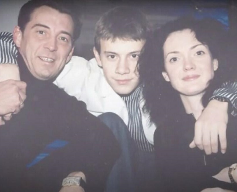 Николай Добрынин усыновил внука Маргариты Тереховой, теперь ему уже 39 лет: Как сейчас выглядит Михаил Добрынин