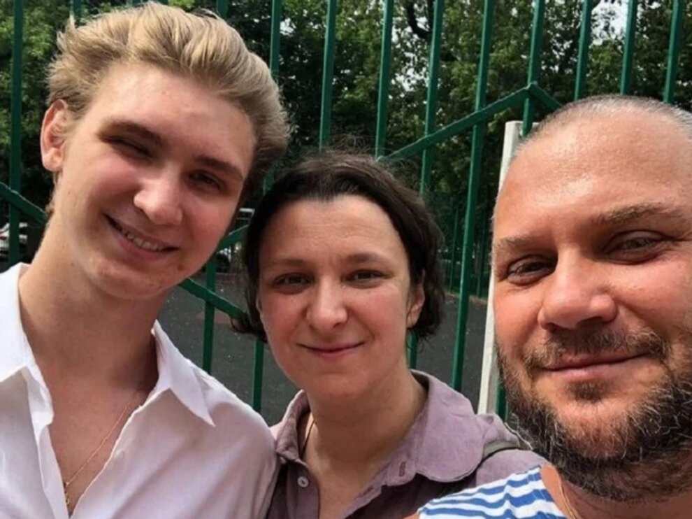 В 19 лет стала красоткой, пошла по стопам родителей. Как сейчас выглядит дочь Олеси Железняк от Спартака Сумченко