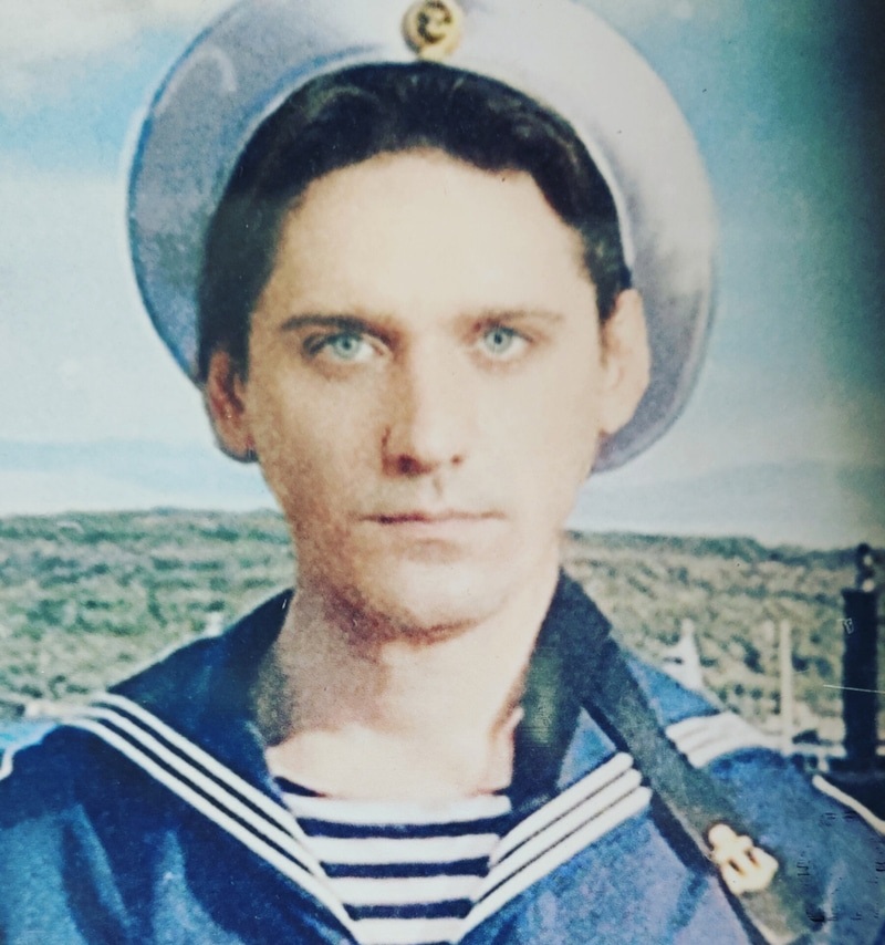 Был на иждивении у жены, чуть не развелся, работал, чтобы спасти сына. Судьба Юрия Батурина
