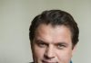 Заметно постарел и остался без работы: Как живет 58-летний Андрей Биланов и как выглядят его дети