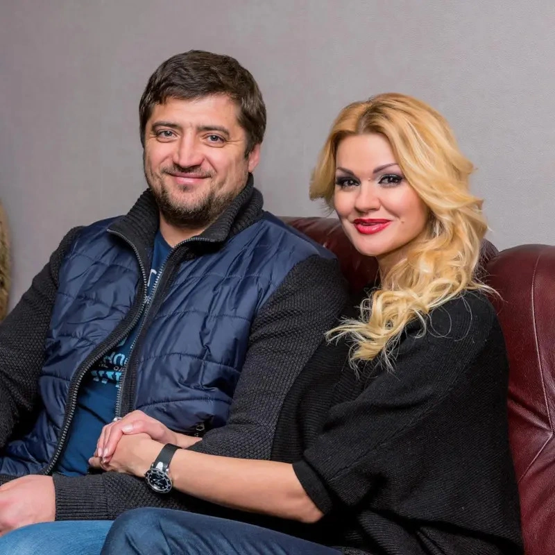 В 26 лет стала вдовой с тремя детьми: Как живет Ирина Круг и её дети