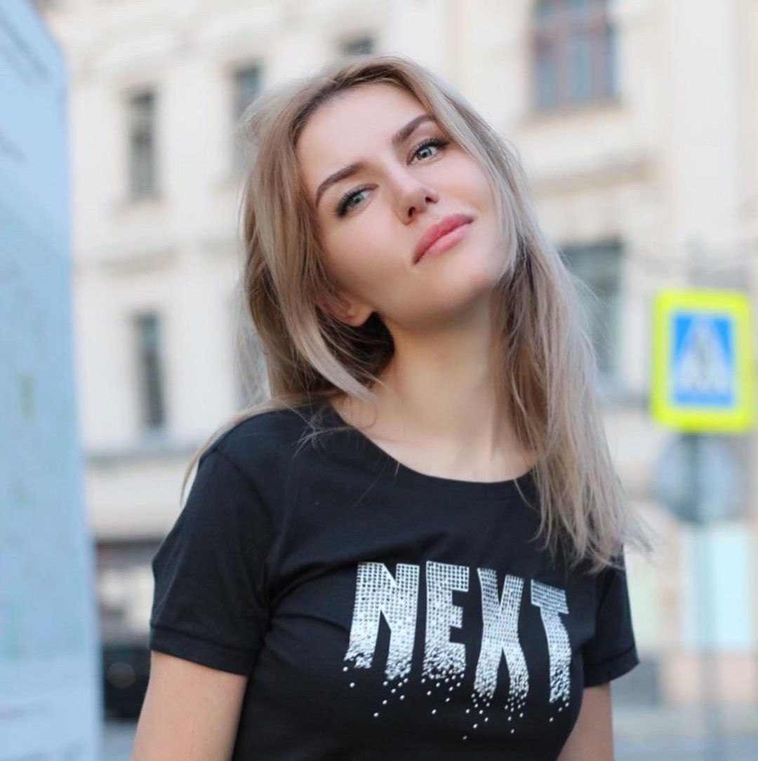 Как сейчас выглядит 35-летняя Ксения Дедюшко - единственная дочь актёра Александра Дедюшко