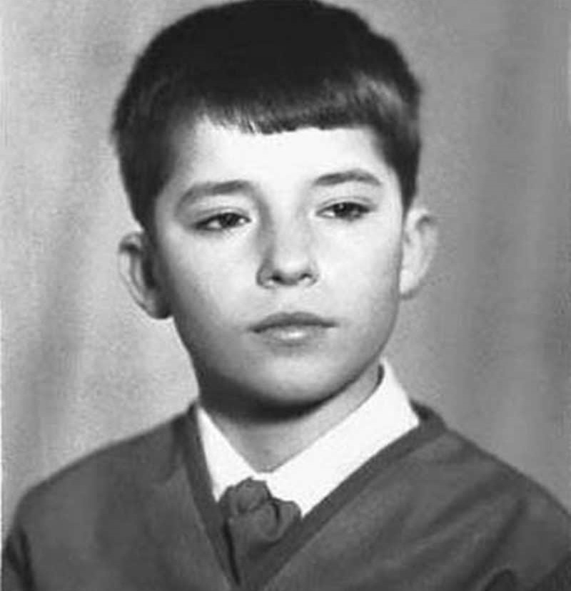 Почти 30 лет назад не стало Евгения Белоусова. Как сейчас живут сын и дочь певца, которые не могли поделить наследство