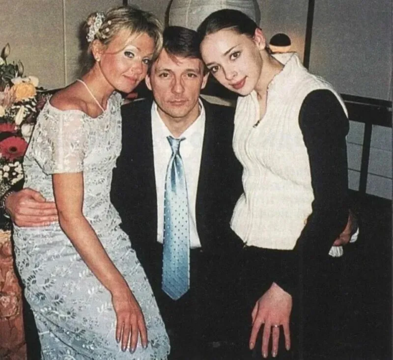 Отец и дед - знаменитые актеры, вышла замуж в тайне от всех, в 40 лет без детей. Как живет дочь Алексея Нилова