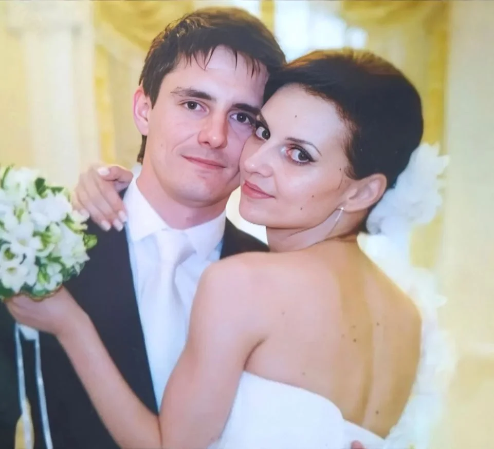 Дочке Дмитрия Паламарчука и Инны Анциферовой исполнилось 14 лет. Как выглядит единственная дочь актеров