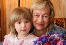 Осталась сиротой в 2 года: Какой выросла 16-летняя внучка Александры Назаровой и как живет после её ухода