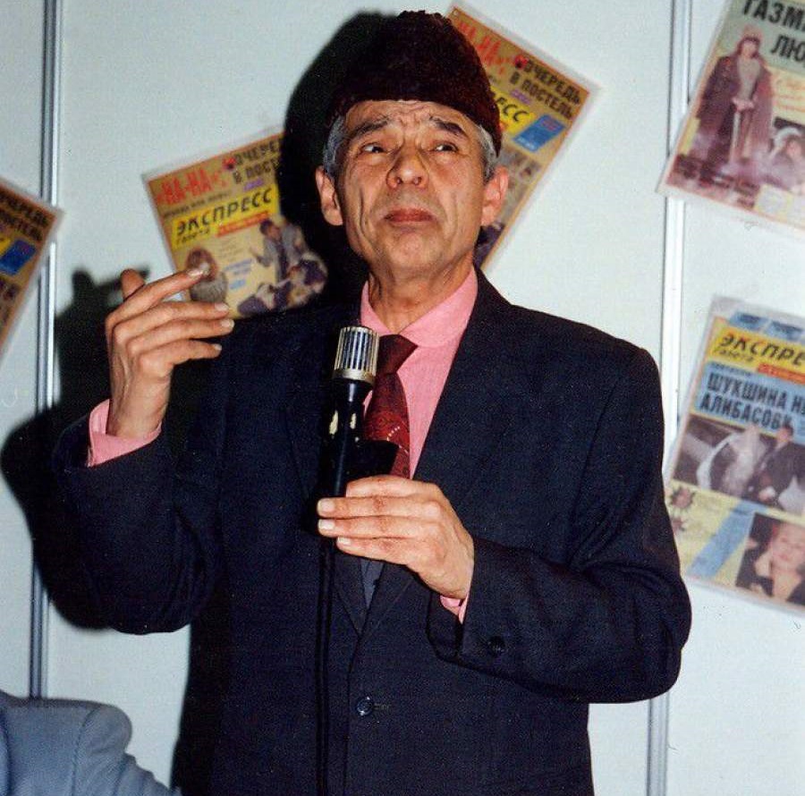 Пошёл по стопам отца, а потом исчез. Что стало с 69-летним сыном "Василия Алибабаевича" спустя 21 год после ухода отца