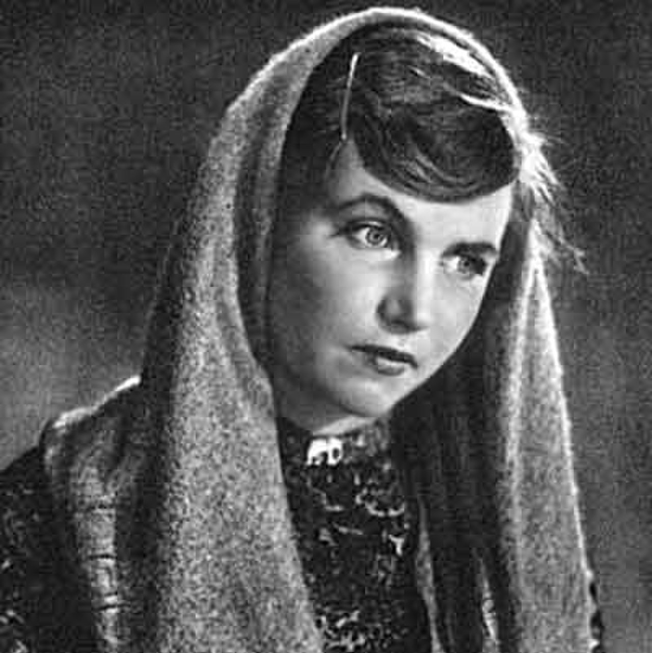 Усыновила племянника, простила мужа за измену с Мордюковой и ушла в 89 лет в одиночестве. Судьба Тамары Макаровой