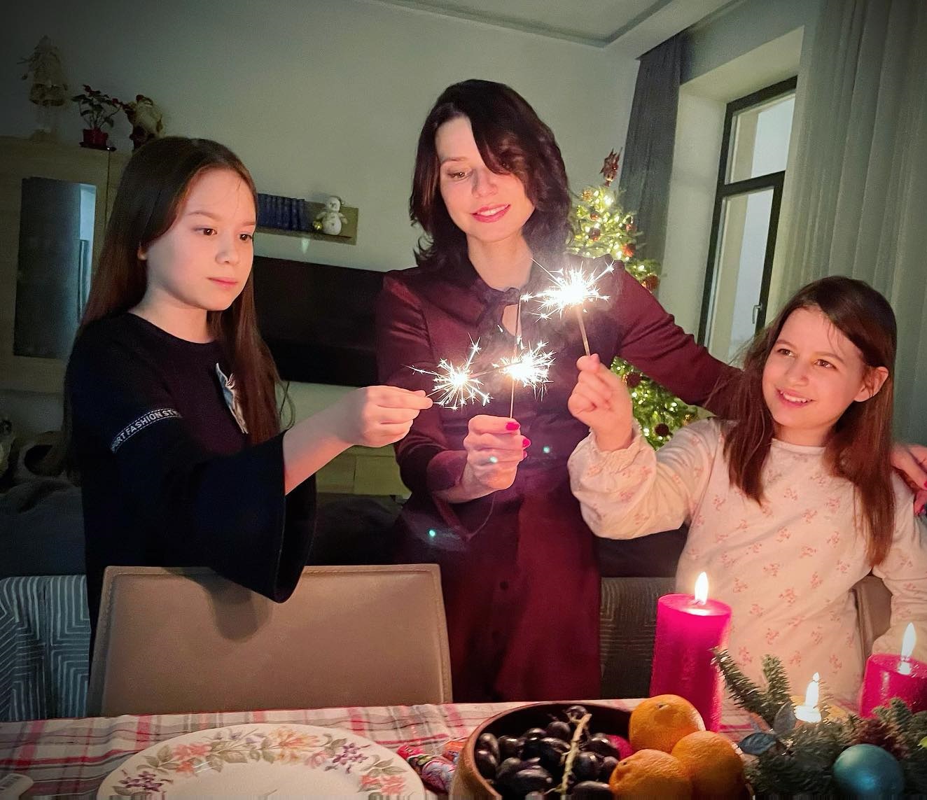 Миллионы, квартиры и судебные тяжбы: как живёт молодая вдова Сергея Доренко и кому досталось наследство ведущего