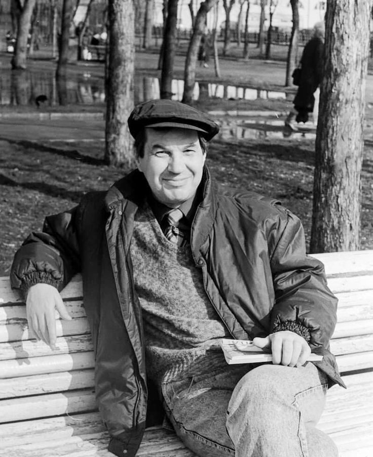 36 лет без Георгия Буркова: как сложилась судьба 80-летней вдовы Татьяны Ухаровой и с кем она обрела новое счастье