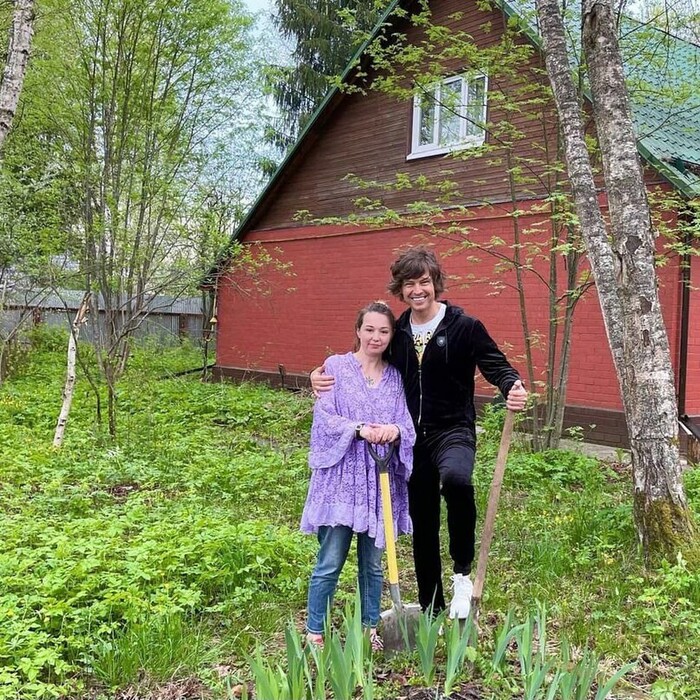 Сделала из квартиры Людмилы Гурченко "склад хлама", а дачу продала за 16 миллионов: как живёт 42-летняя внучка актрисы