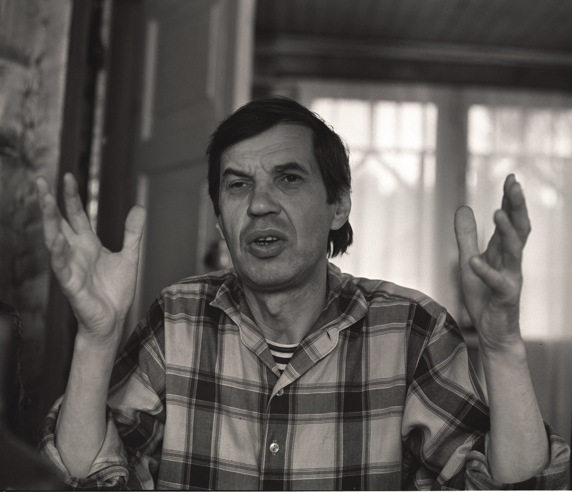 36 лет без Георгия Буркова: как сложилась судьба 80-летней вдовы Татьяны Ухаровой и с кем она обрела новое счастье