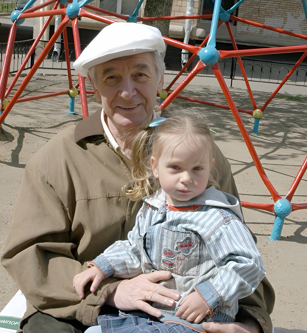 В 17 лет осталась круглой сиротой, но родня не бросила: как сегодня живёт 22-летняя дочь Александра Белявского