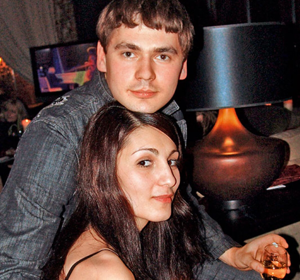 "Зазвездился" и бросил жену с 3-мя детьми после 17 лет брака. Новая жена моложе старшей дочери: 46-летний Александр Пашков