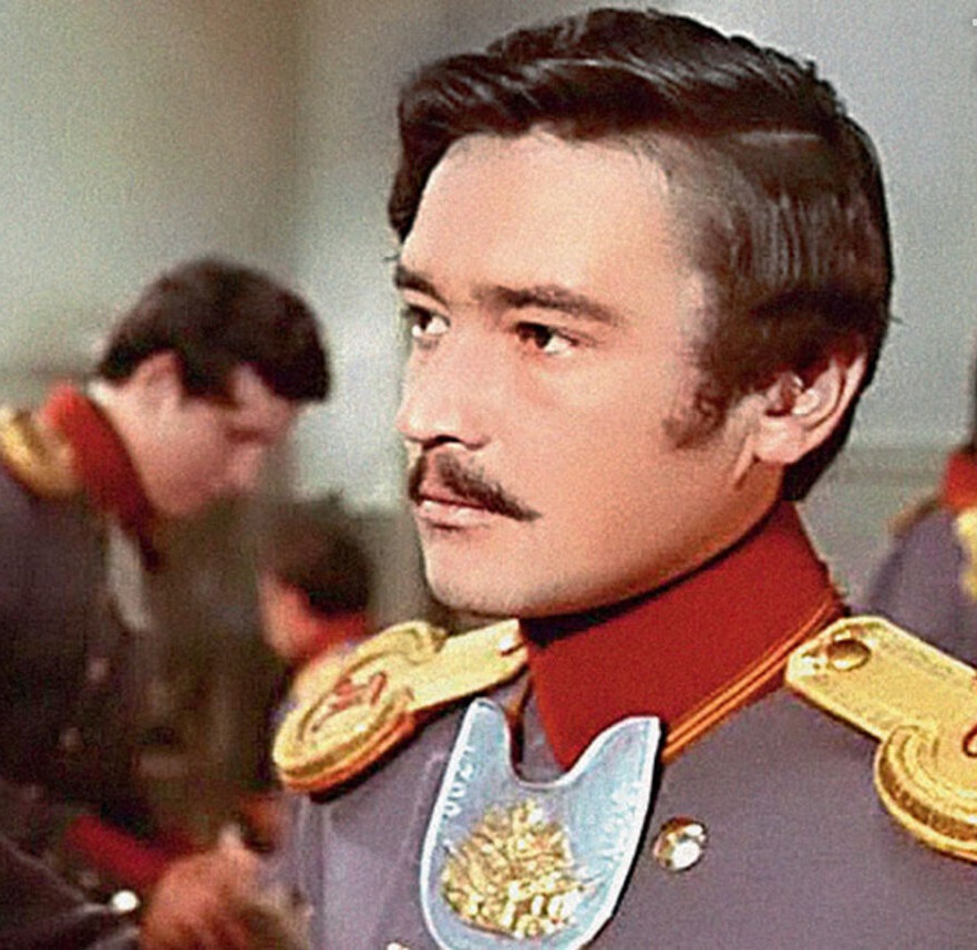 87 лет и никакой родни рядом: почему Тамара Сёмина не хочет оставлять жильё родственникам