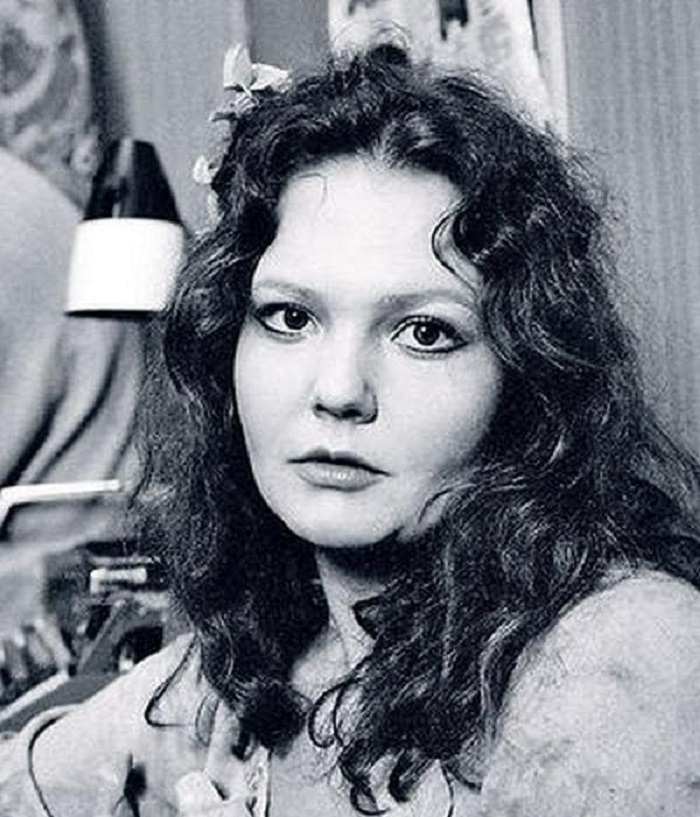 19 лет назад Игорь Шавлак забрал миллионы у жены и бесследно исчез. Как сегодня живут жена и дочь актера