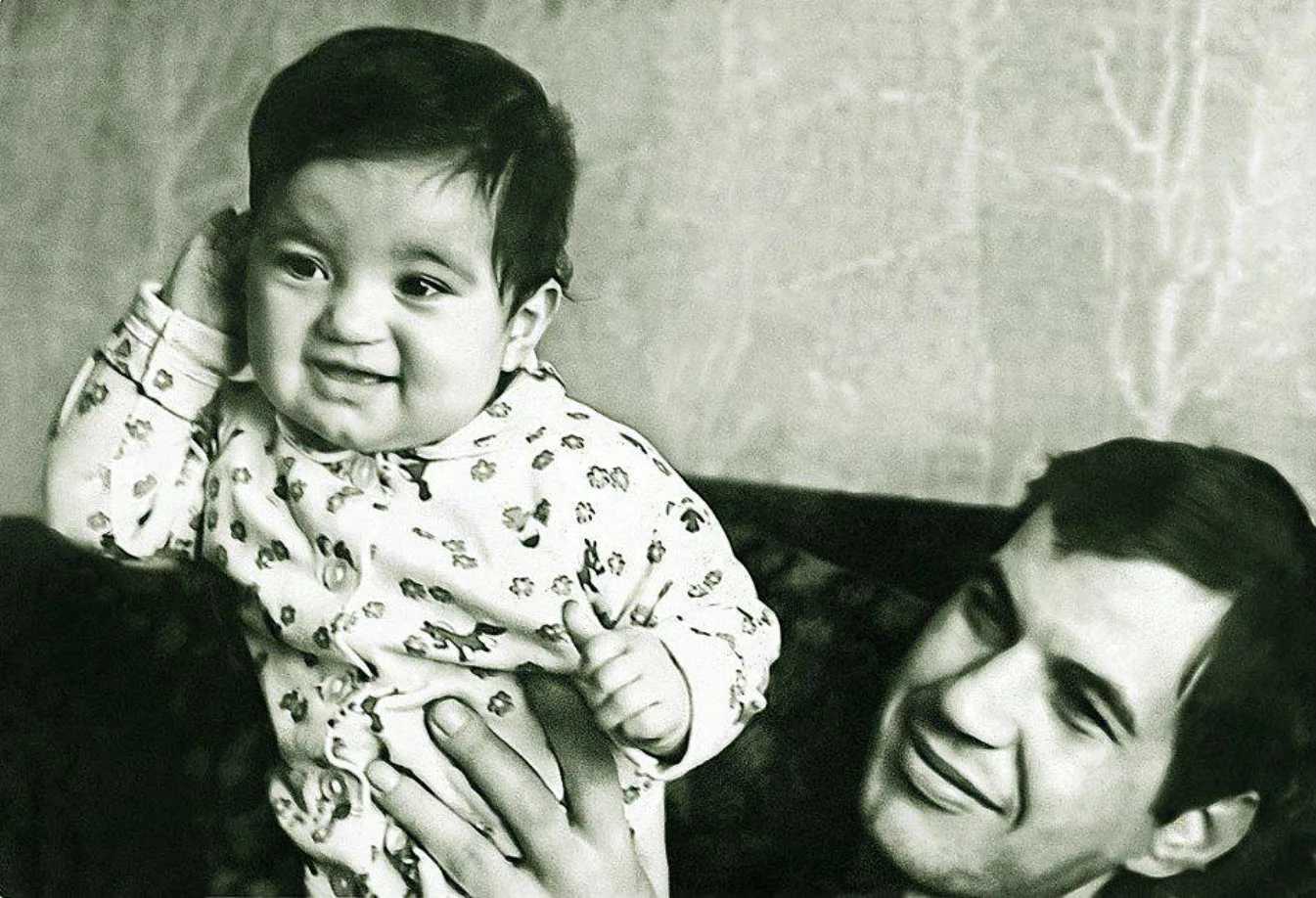 36 лет без Георгия Буркова: как сложилась судьба 80-летней вдовы Татьяны Ухаровой и с кем она обрела новое счастье