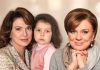 23 года назад взяла малышку из детдома и ушла с телевидения: как живёт 69-летняя Светлана Сорокина и её дочь Антонина