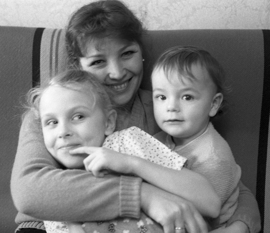 Родила второго в 47 лет и скрывает отцов детей: Как живёт дочь Ольги Остроумовой - Ольга Левитина