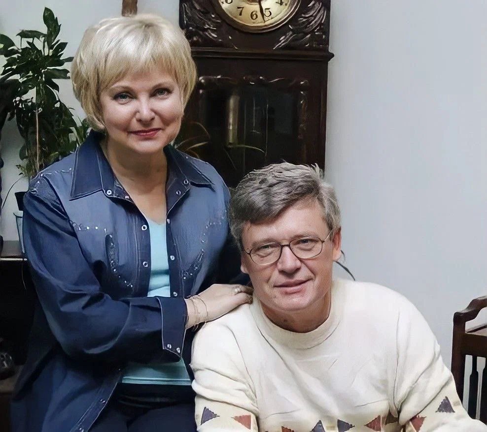 Влюбился в 15 лет, тёща помогла жениться, полвека живет на волоске от развода: Борис Токарев и Людмила Гладунко