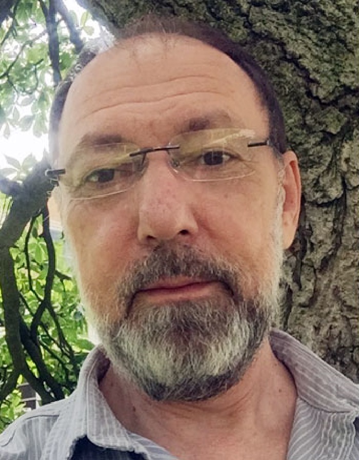 «Без Майки я жить не буду». Роман Ткачук ушел вслед за женой через несколько часов: что стало с сыном актёра