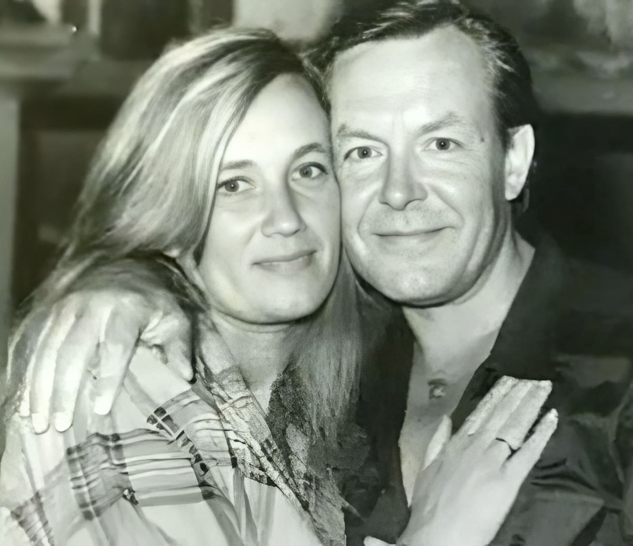 Ему было всего 42 года. Прямо со сцены выгнали из театра, а скорая опоздала: судьба Юрия Демича