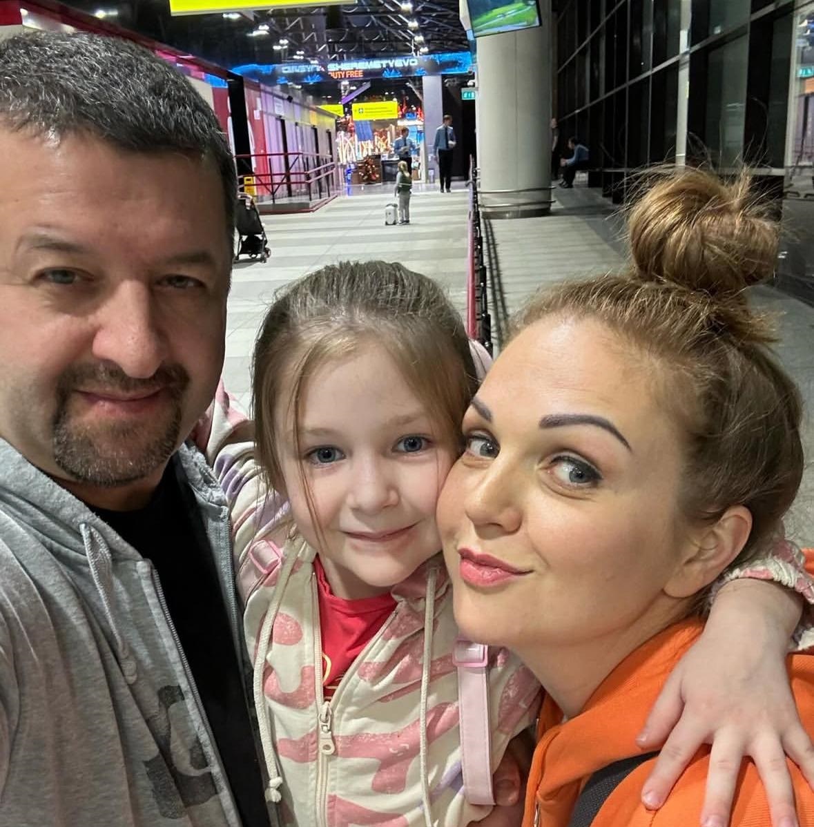 Потеряла первую любовь, родила двоих детей и набрала 30 кг. Куда пропала Марина Девятова
