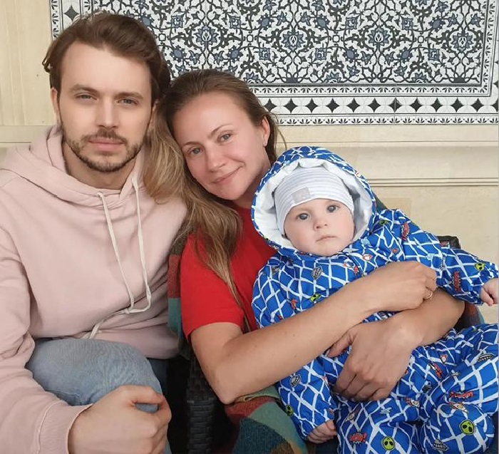 «Изменился до неузнаваемости»: как выглядит бывший муж Марии Мироновой после развода и из-за чего судится с актрисой