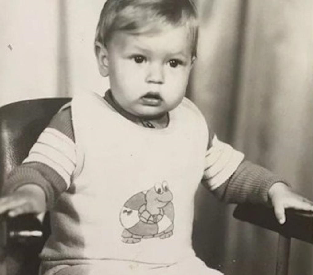 Прошло 6 лет как Евгения Лоза и Антон Батырев развелись после тайной свадьбы. Какие отношения сейчас между актерами?