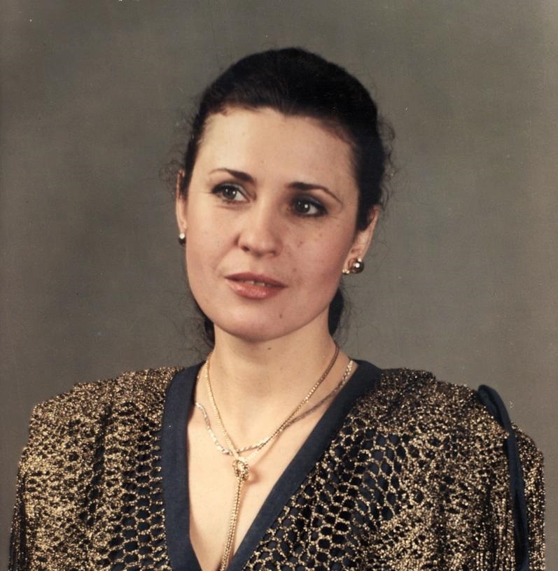 20 лет любила чужого мужа, а сама годами ждала своего: что скрывала Валентина Толкунова