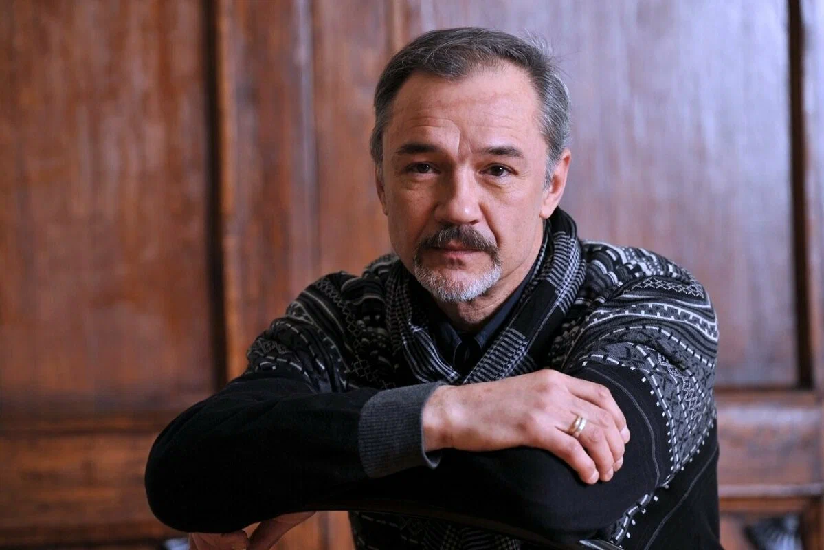 Пять месяцев в коме, потеря памяти и жизнь заново: что стало с 73-летним Евгением Леоновым-Гладышевым