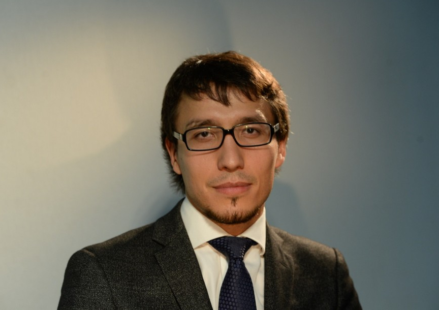 Дмитрий Абзалов: кто его жена, есть ли дети и какую национальность ему приписывают