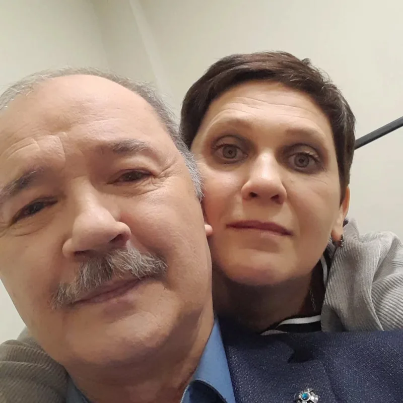 Пять месяцев в коме, потеря памяти и жизнь заново: что стало с 73-летним Евгением Леоновым-Гладышевым