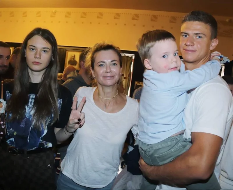 Ради Табакова сбросила 20 кг, сбежала от мужа-миллионера к актёру и стала министром: Ксения Лаврова-Глинка