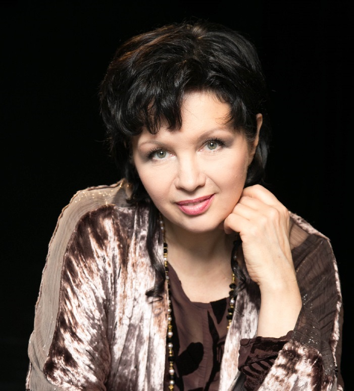 Была звездой 90-х, пережила три развода и стала таксисткой: куда пропала Ирина Шведова и как сложилась жизнь Демарина