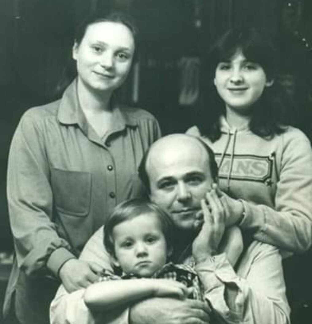 Стала второй мамой для дочери Калягина, родила ему сына, а спустя 40 лет их пути разошлись: судьба Евгении Глушенко