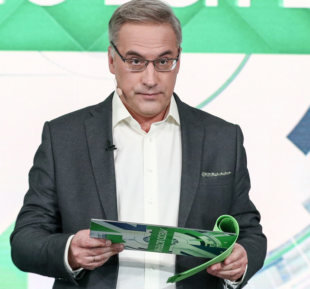 «Юльчонки больше нет»: как Андрей Норкин пережил потерю жены, снова женился и стал дедушкой пятого внука